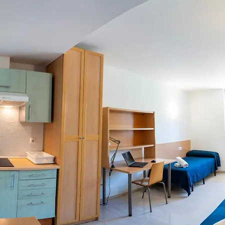 Turístics Residencia Nova Hostal *
