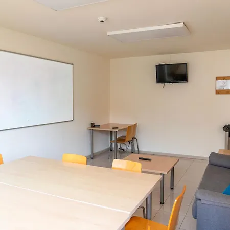Turistics Residencia Nova * Vilanova i la Geltrú