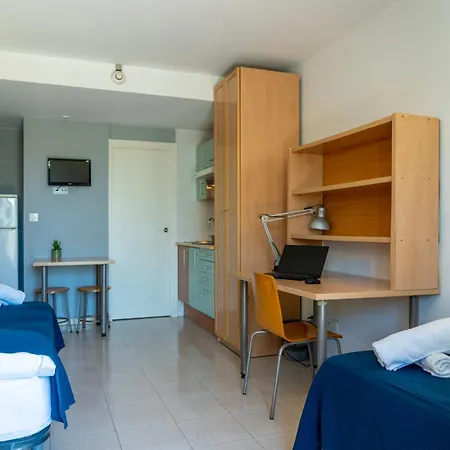 Hostal Turístics Residencia Nova *