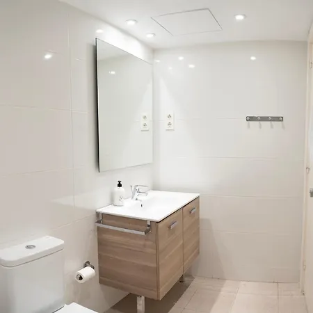 Hostal Turístics Residencia Nova Vilanova i la Geltrú