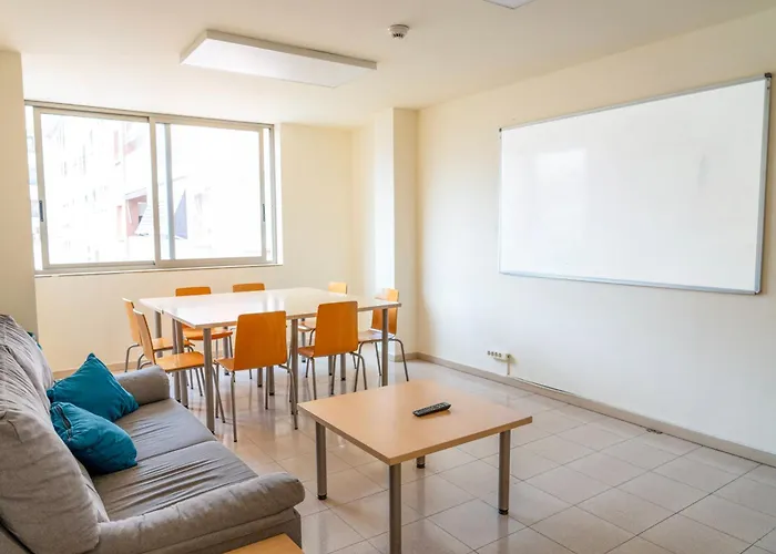 Hostel Turistics Residencia Nova *