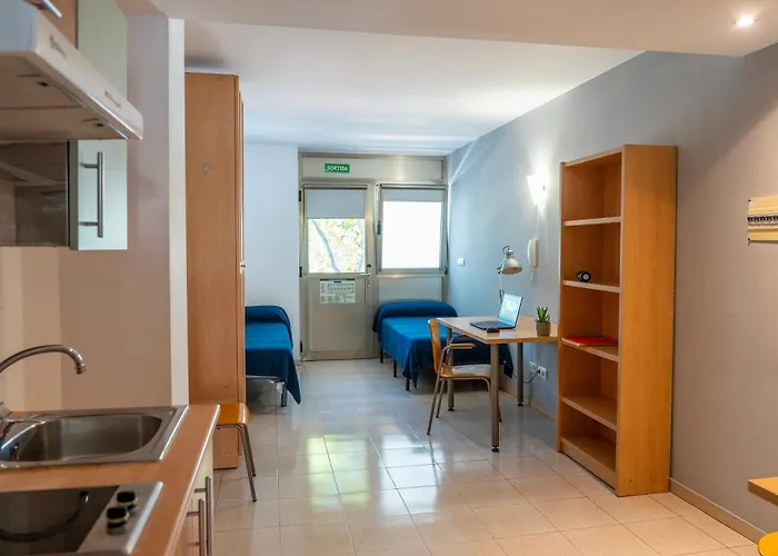 Turistics Residencia Nova Hostel Vilanova i la Geltrú