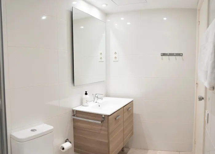 Hostel Turistics Residencia Nova Vilanova i la Geltrú